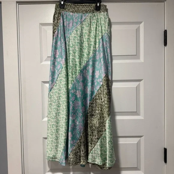 Mystree Floral Patchwork Midi Skirt - Picture 2 of 11